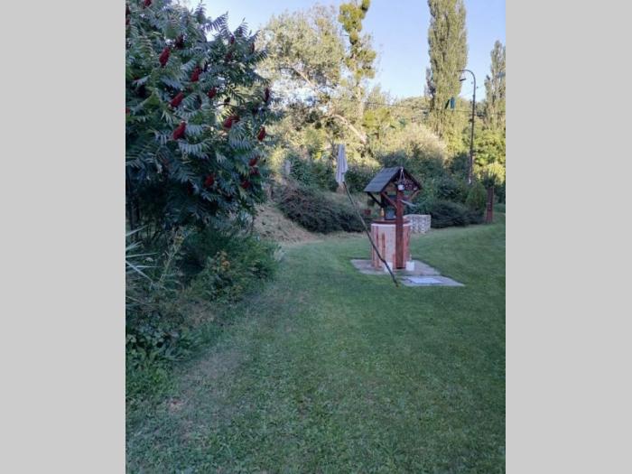 kuća kod bazena besplatni mali oglasi