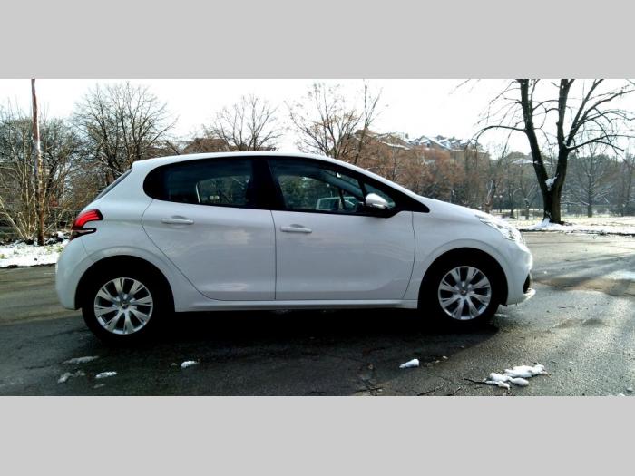 peugeot 208 1 6 blue hdi led gps 100ks 2017 besplatni mali oglasi