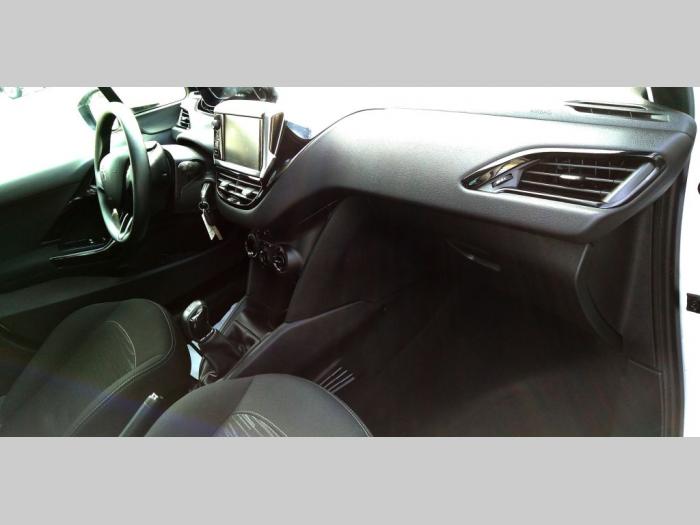 peugeot 208 1 6 blue hdi led gps 100ks 2017 besplatni mali oglasi