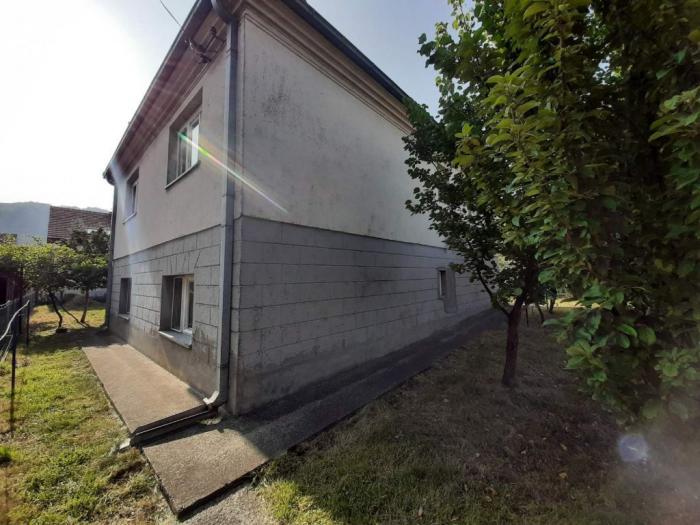 prodajem kuću u raški besplatni mali oglasi