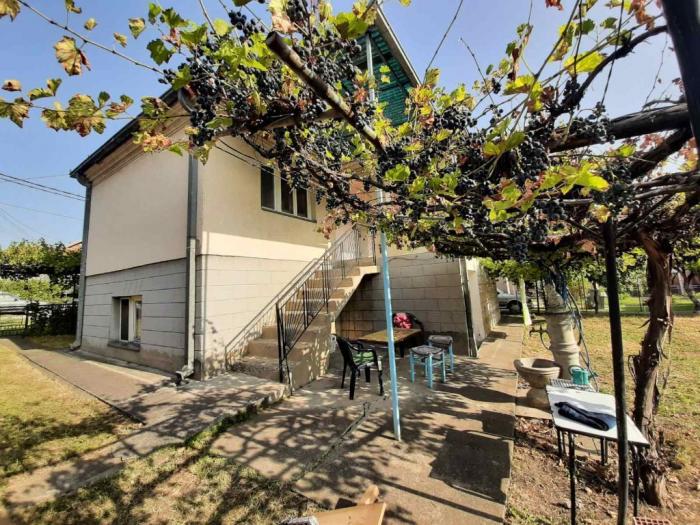 prodajem kuću u raški besplatni mali oglasi