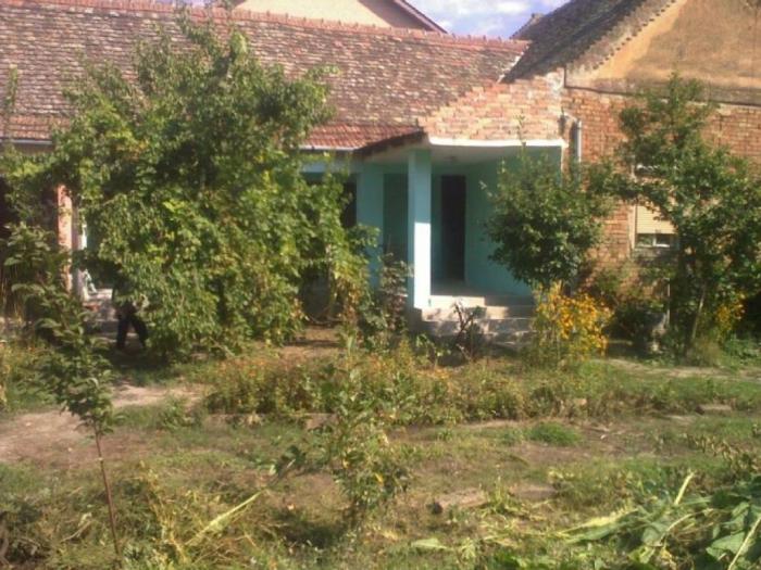 kuća u jarkovcu besplatni mali oglasi