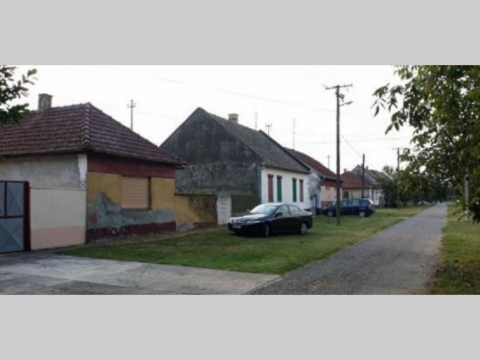 srbobran, kuća vikendica besplatni mali oglasi
