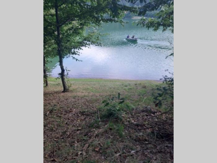plac na zlatarskom jezeru besplatni mali oglasi