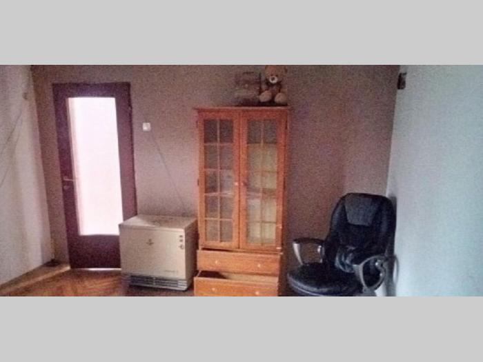kuća na prodaju,beograd krnjača besplatni mali oglasi
