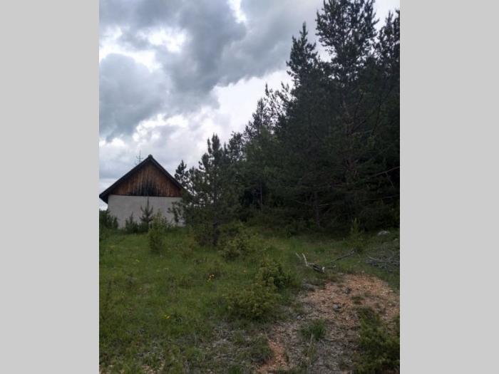 zemljište 46ari sa objektom mesto negbina besplatni mali oglasi