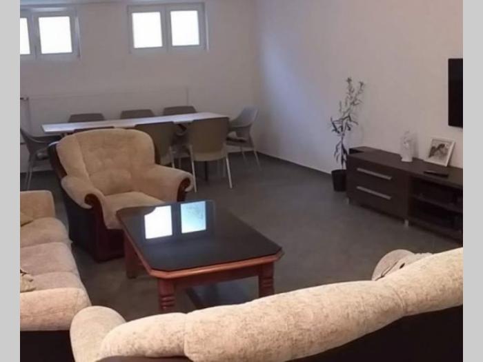 prodajem kuću u titelu besplatni mali oglasi