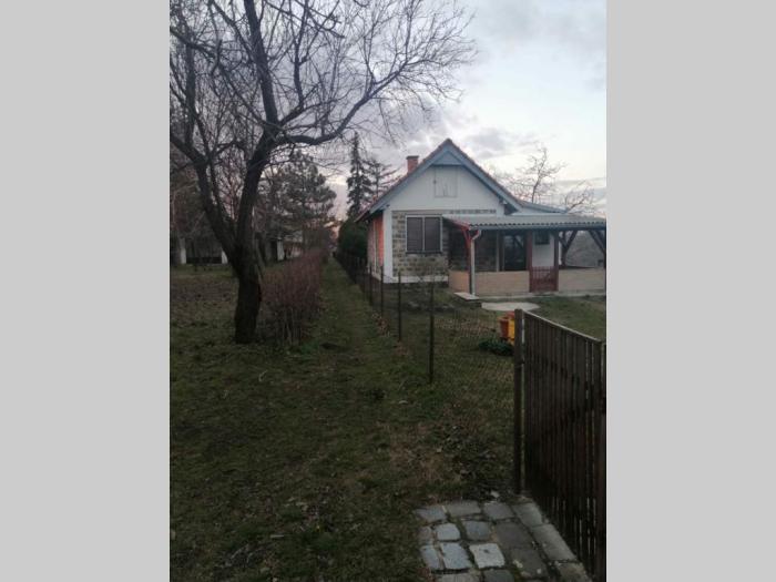 prodajem 2 placa u belegišu besplatni mali oglasi