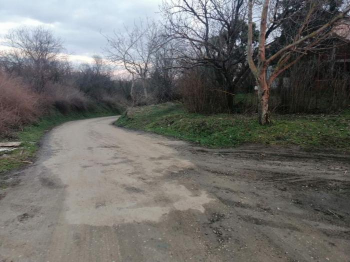 prodajem 2 placa u belegišu besplatni mali oglasi