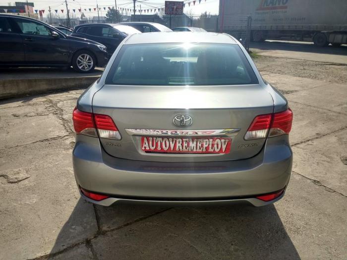 toyota avensis 2 0 d4d besplatni mali oglasi