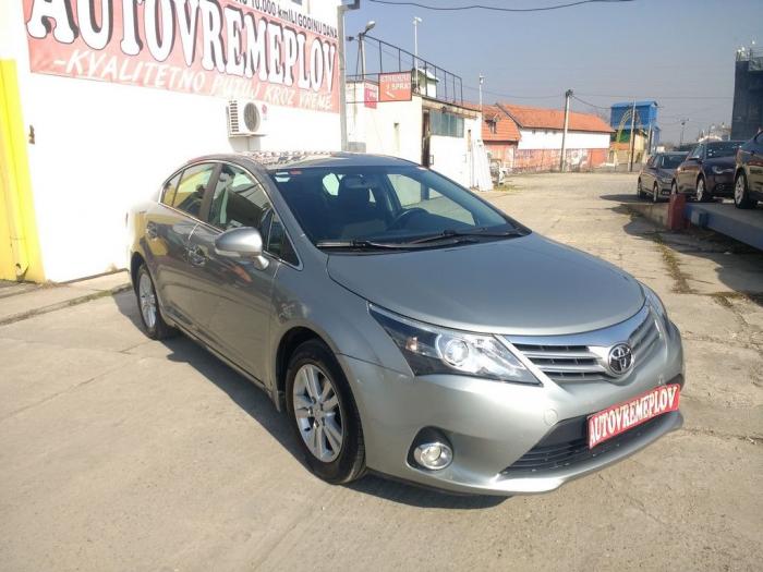 toyota avensis 2 0 d4d besplatni mali oglasi