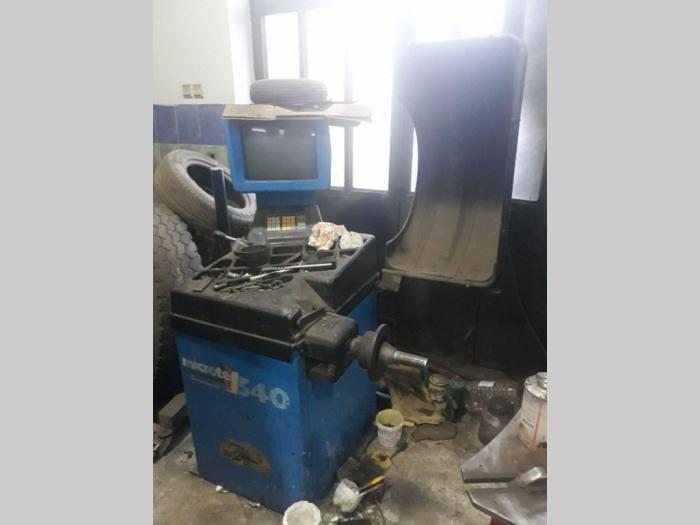 mašina za skidanje guma besplatni mali oglasi