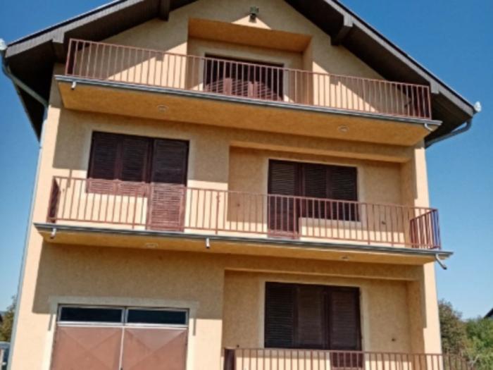 kuća u velikom gradištu besplatni mali oglasi