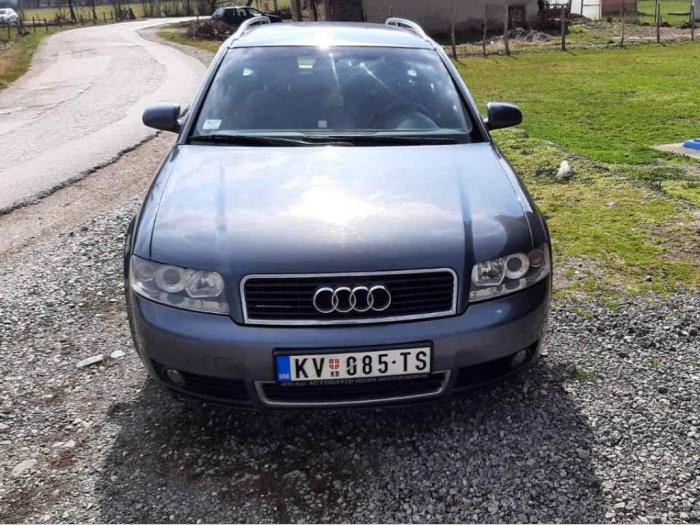 audi a4 audi karavan (2002) besplatni mali oglasi