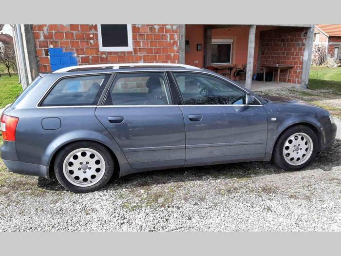 audi a4 audi karavan (2002) besplatni mali oglasi