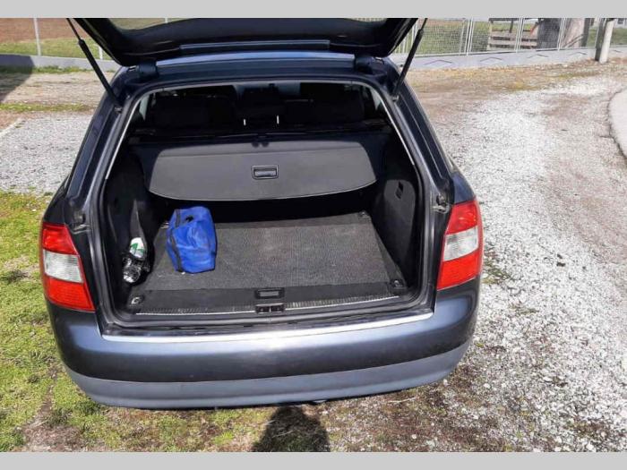 audi a4 audi karavan (2002) besplatni mali oglasi