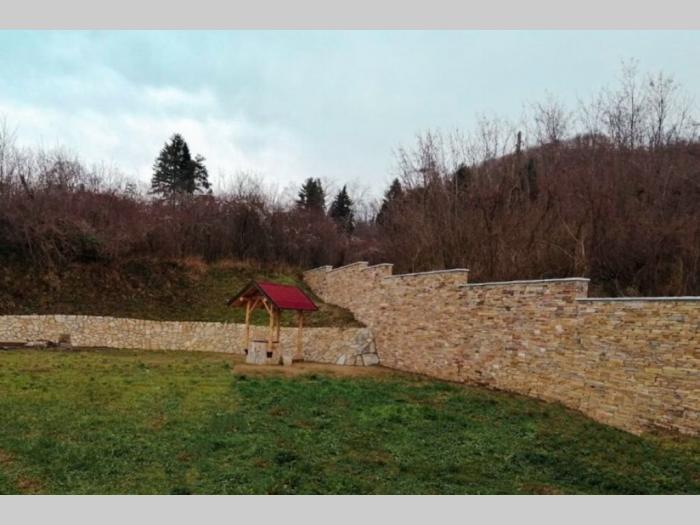 eksliuivan plac na samoj obali dunava beška besplatni mali oglasi