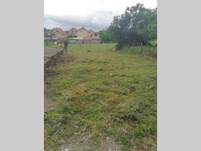 plac površine 800m lazarevac besplatni mali oglasi