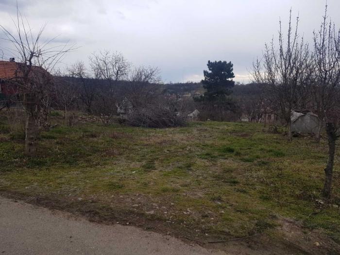 plac na prodaju lezimir besplatni mali oglasi