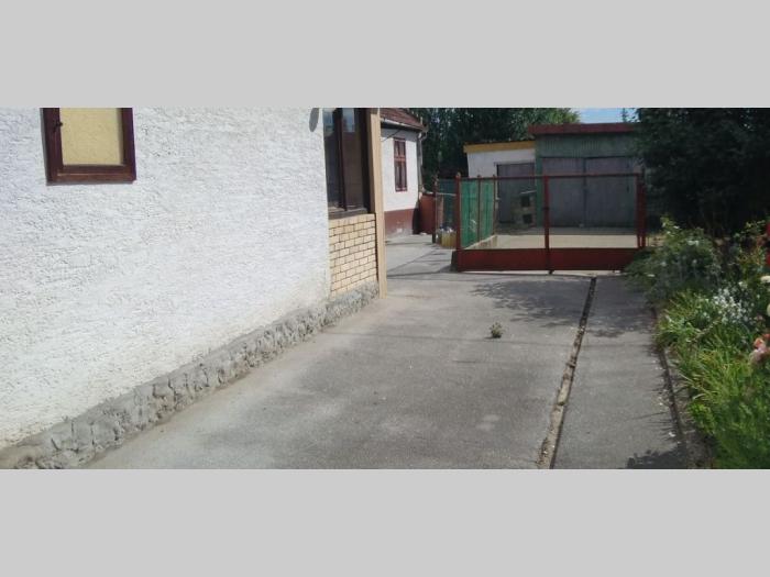 porodična kuće u bezdanu besplatni mali oglasi