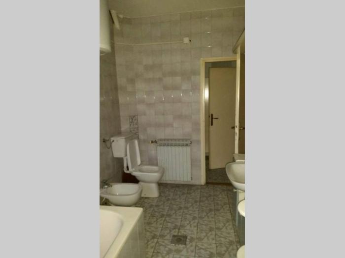 kuća voždovac 300m2 izdavanje besplatni mali oglasi