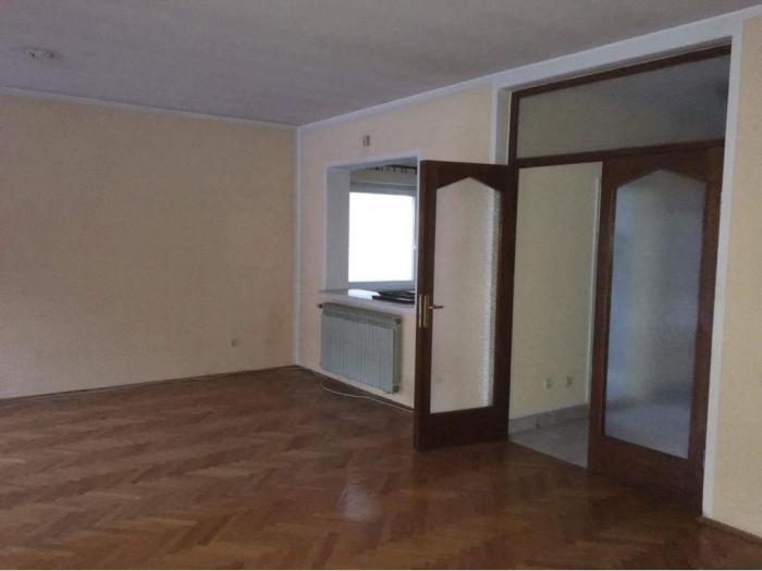 kuća voždovac 300m2 izdavanje besplatni mali oglasi