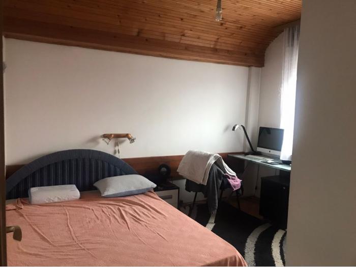 vlasnik, bežanijska kosa 1, preko puta škole, 91m2 besplatni mali oglasi