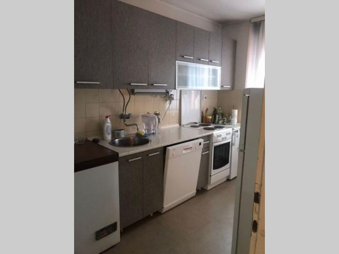 vlasnik, bežanijska kosa 1, preko puta škole, 91m2 besplatni mali oglasi