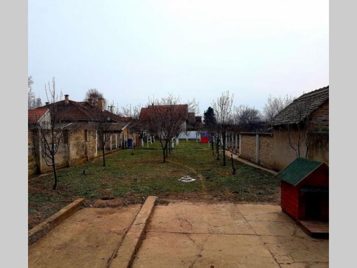 kuća i pomoćni objekat bački jarak besplatni mali oglasi