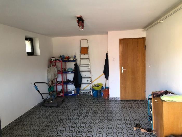 prodajem kuću novi kneževac besplatni mali oglasi