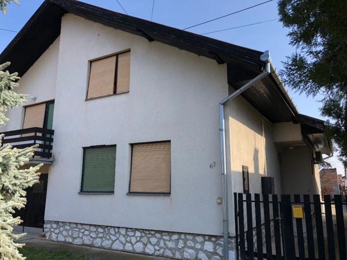 prodajem kuću novi kneževac besplatni mali oglasi