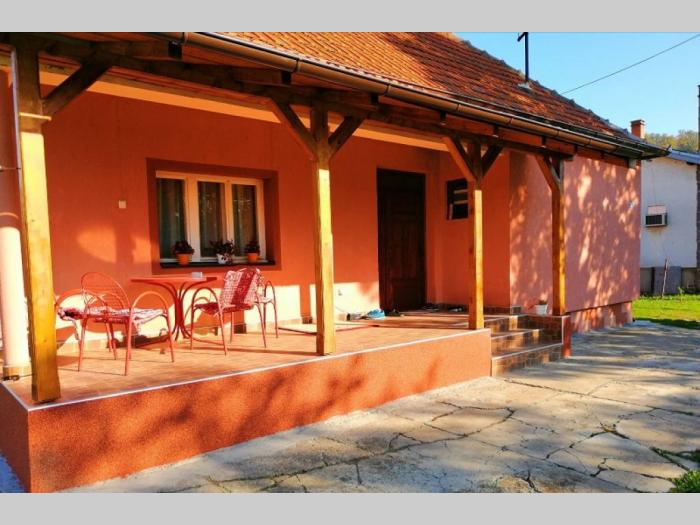 dve kuće u bariču 100m2 i 40m2 besplatni mali oglasi