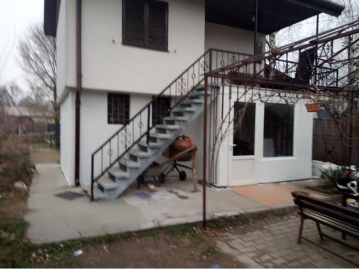 kuća na kamenjaru 1 besplatni mali oglasi