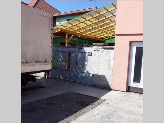 prodajem kuću u bečeju besplatni mali oglasi