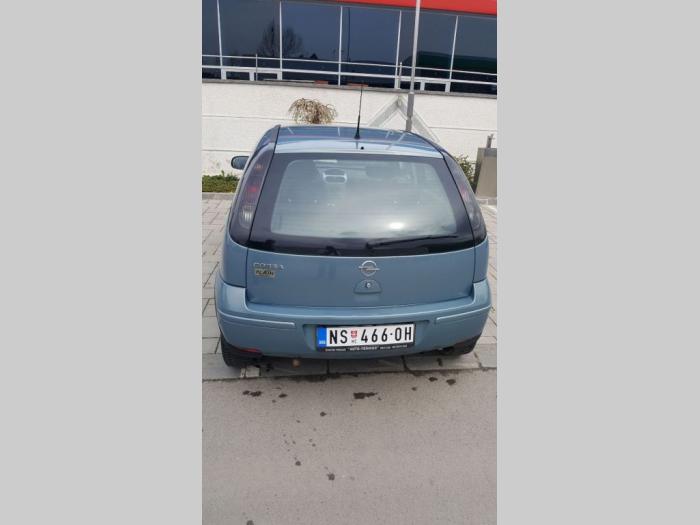 opel corsa c restaling besplatni mali oglasi