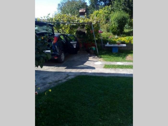 kuća gornji milanovac besplatni mali oglasi