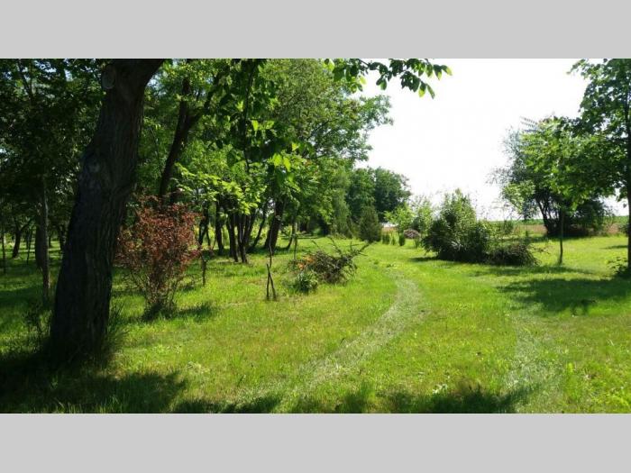 perlez vikendica prodaja 50m2 i 43 ara placa besplatni mali oglasi
