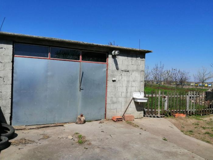 prodajem kuću u boćaru novi bečej besplatni mali oglasi