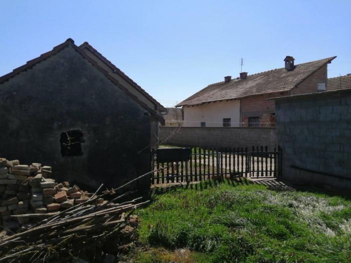 prodajem kuću u boćaru novi bečej besplatni mali oglasi