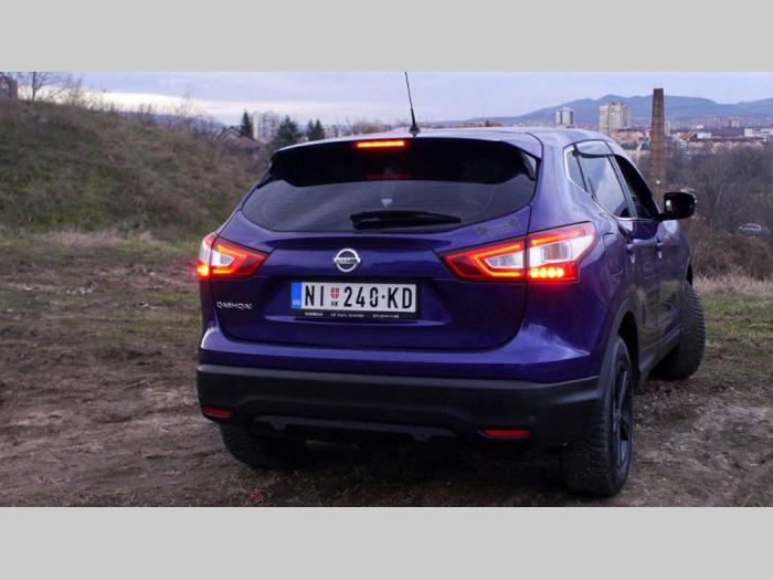 nissan qashqai acenta 2014  besplatni mali oglasi
