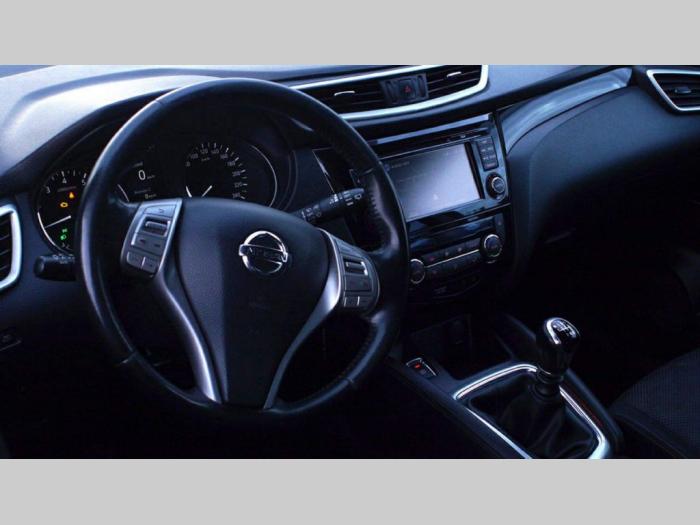 nissan qashqai acenta 2014  besplatni mali oglasi