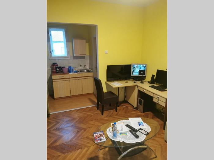 kuća na prodaju topola oplenac besplatni mali oglasi