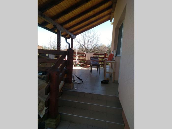 dve kuće na jednom placu banja vrujci besplatni mali oglasi