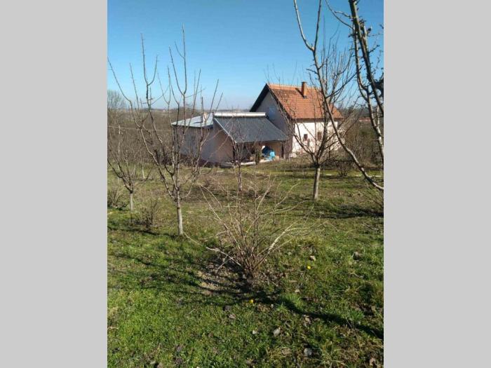 dve kuće na jednom placu banja vrujci besplatni mali oglasi