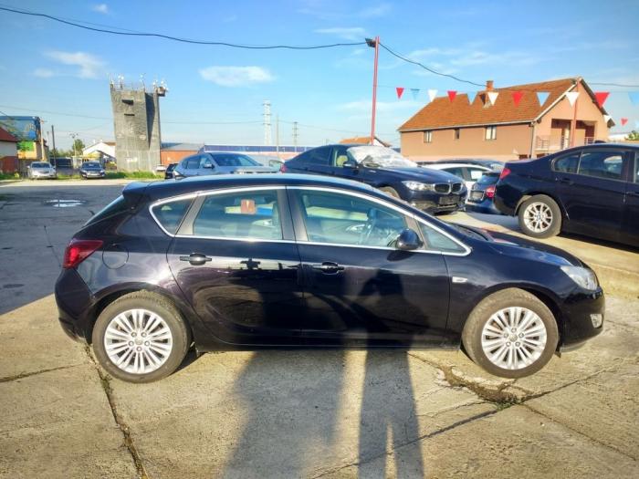 opel astra j 1 7cdti besplatni mali oglasi