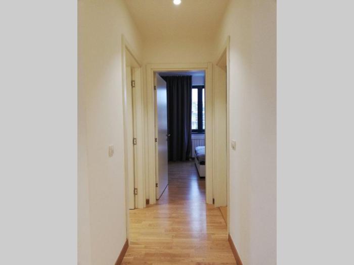 izdajem trosoban stan 85m2 beograd na vodi vista besplatni mali oglasi
