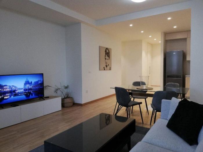 izdajem trosoban stan 85m2 beograd na vodi vista besplatni mali oglasi