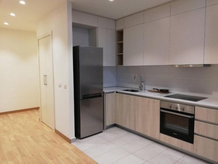 izdajem trosoban stan 85m2 beograd na vodi vista besplatni mali oglasi