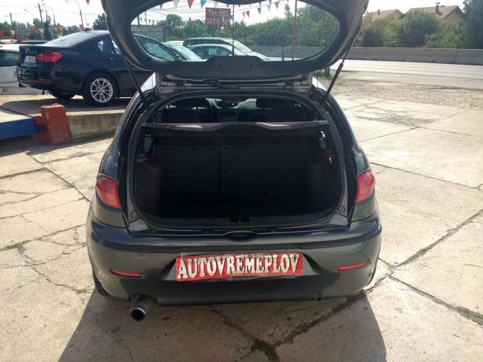 alfa romeo 147 1,6 b besplatni mali oglasi