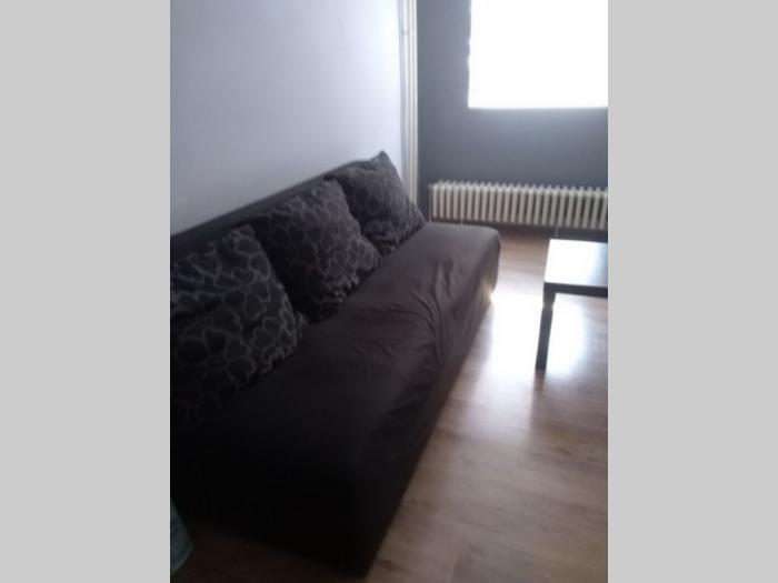 izdajem stan kod autokomande, 30m2 za jednu osobu besplatni mali oglasi
